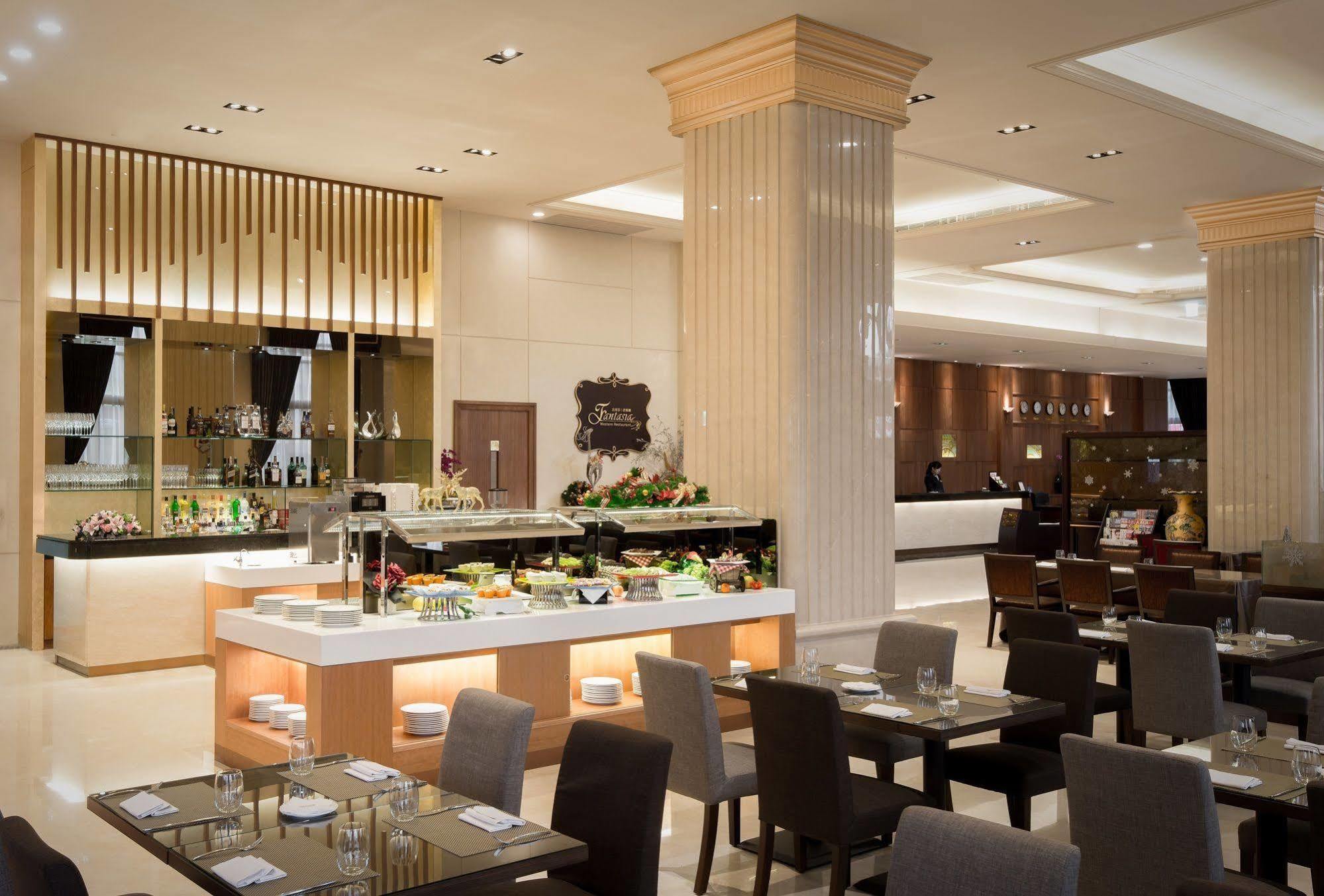 Fushin Hotel - Тайбей Екстер'єр фото